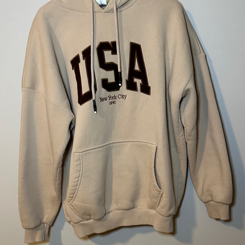 Beige USA New York City Hoodie Unisex - Perfect For 4th Of July - Picture 8 of 9